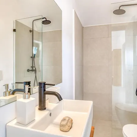 Aetheria Villa's & Holiday home Angairia